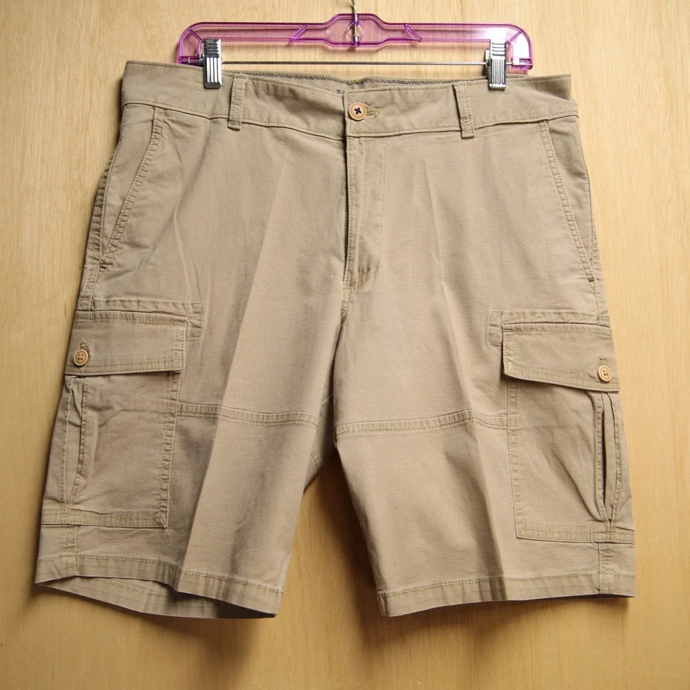 Izod Saltwater Stretch Mens Cargo Shorts Tan 34 Waist 10.5 Inseam Flat Front